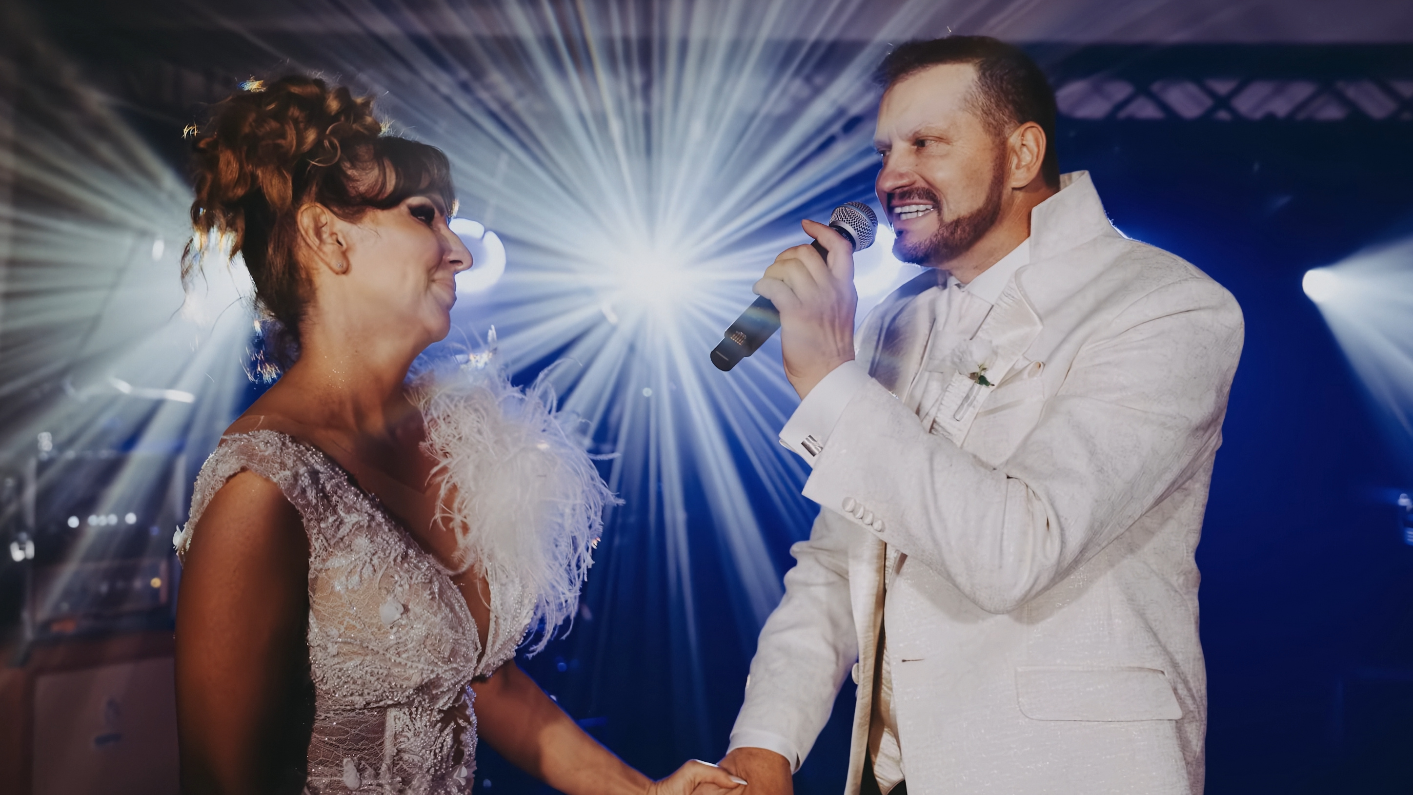 Plik Tak wyglądał ślub Mariusza Winnickiego z Classic (11).jpg_10..jpg